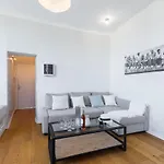 Gorgeous 1 Bdr With Gardens View In The Old Town アパート *
