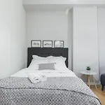 Gorgeous 1 Bdr With Gardens View In The Old Town *