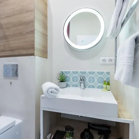 דירה Gorgeous 1 Bdr With Gardens View In The Old Town *