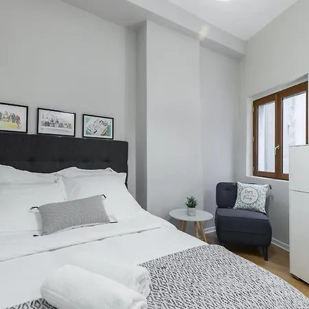 דירה Gorgeous 1 Bdr With Gardens View In The Old Town *